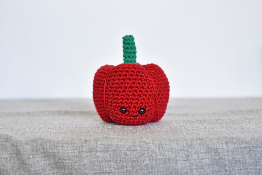 Bell Pepper crochet pattern by The Turtle Trunk