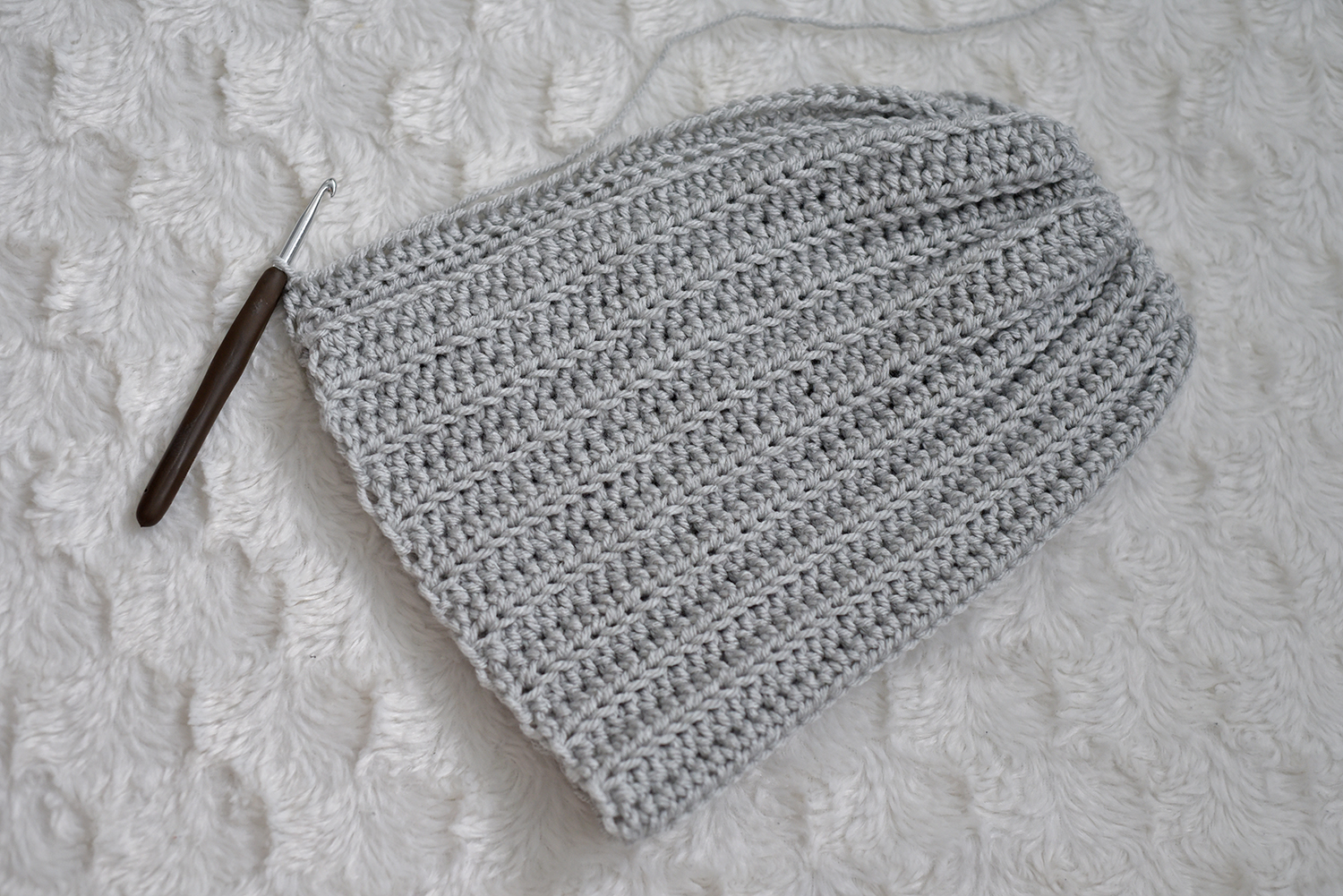 Instructions for the Easy Breezy Bun Beanie by The Turtle Trunk