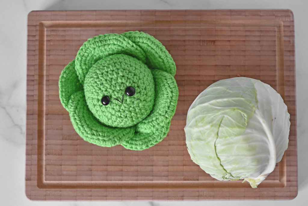 Cabbage crochet pattern by The Turtle Trunk