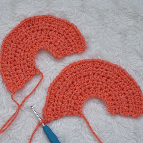 Cantaloupe crochet pattern by The Turtle Trunk