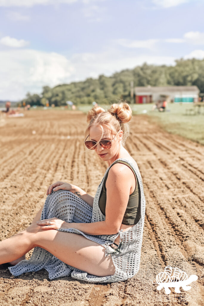 Beach Daze Cover-Up crochet pattern by The Turtle Trunk