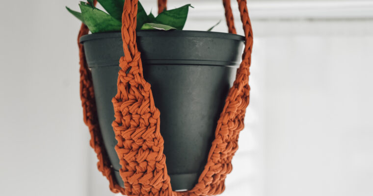 Easy Plant Hanger Crochet Pattern