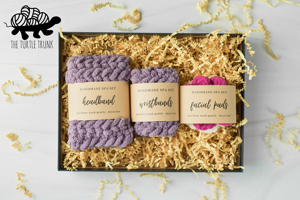 Crochet spa set with paper wrap labels.